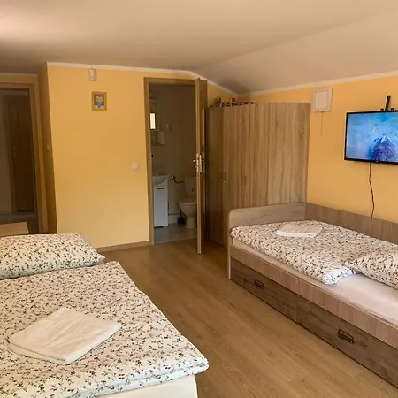 Dom Z Ogrodem Blisko Trojmiasta I Kaszub * Dobrzewino