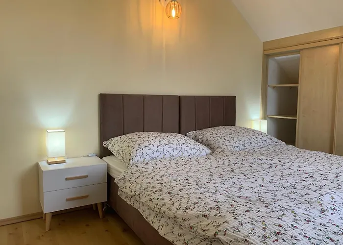 Dom Z Ogrodem Blisko Trojmiasta I Kaszub Dobrzewino