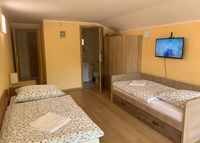 Dom Z Ogrodem Blisko Trojmiasta I Kaszub * Dobrzewino